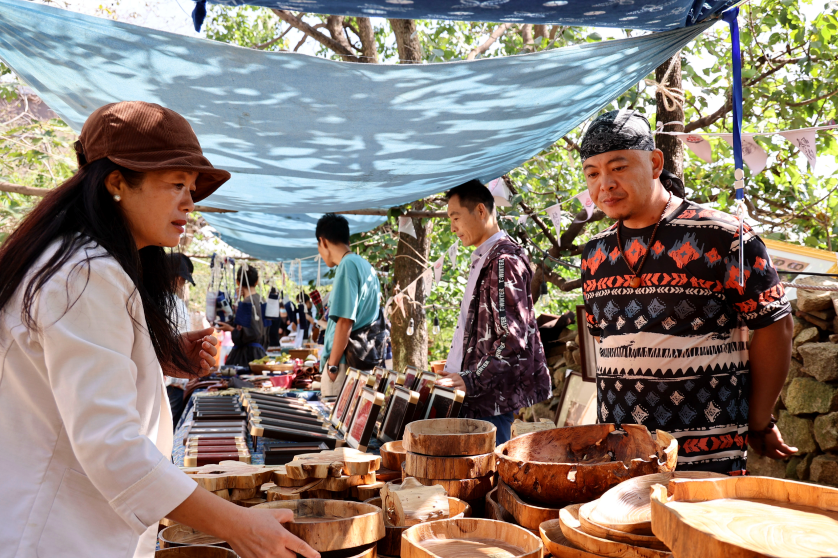 In pics: Cultural and creative products attract tourists and citizens at Xingyun Fair in Qingdao